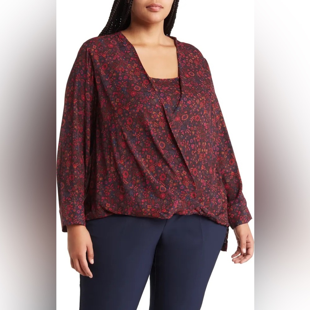 Tahari Plus size 3X/3TG blouse floral long sleeves